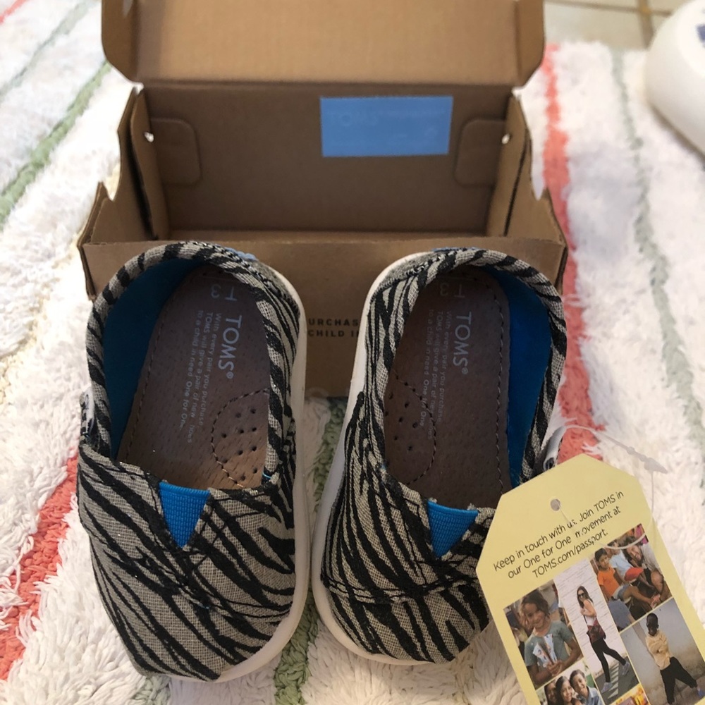 Toms Infant Size 3